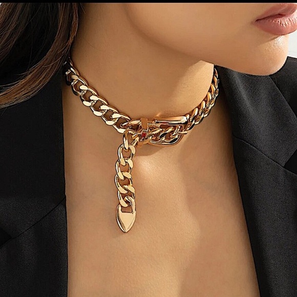 Gold Belt Buckle Design Exaggerated Oversized Chunky Choker - Picture 6 of 6